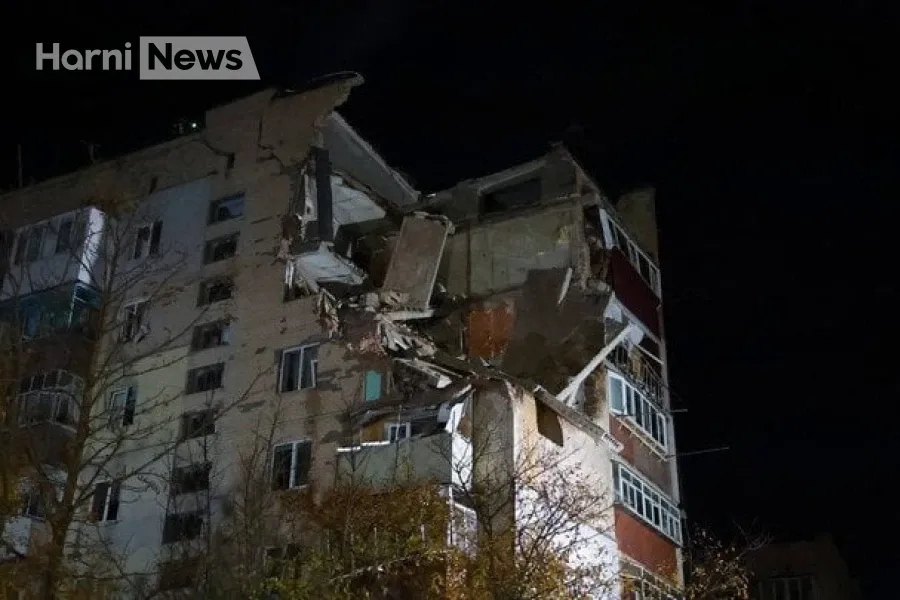 Потужний вибух у житловому будинку: кілька поверхів зруйновано, є загиблі та постраждалі