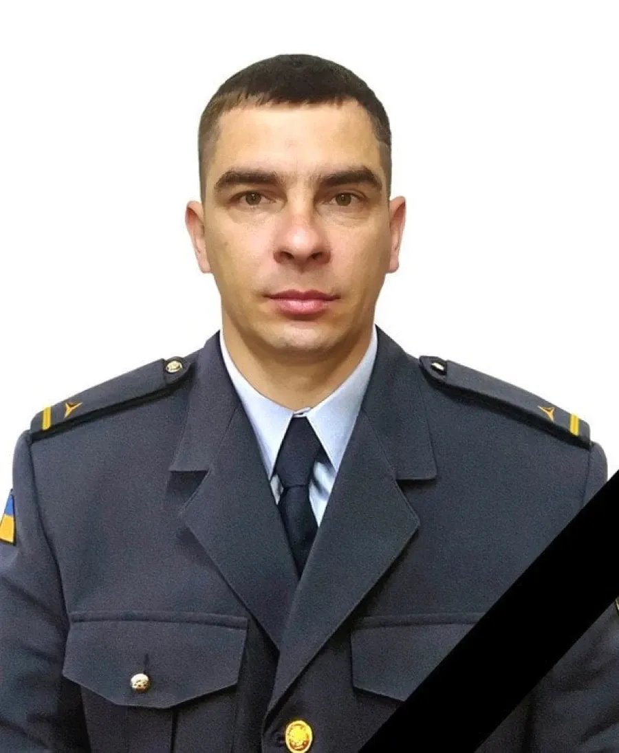 Удар по Синельниківському району: хто такий рятувальник ДСНС, який віддав життя під час гасіння пожежі?
