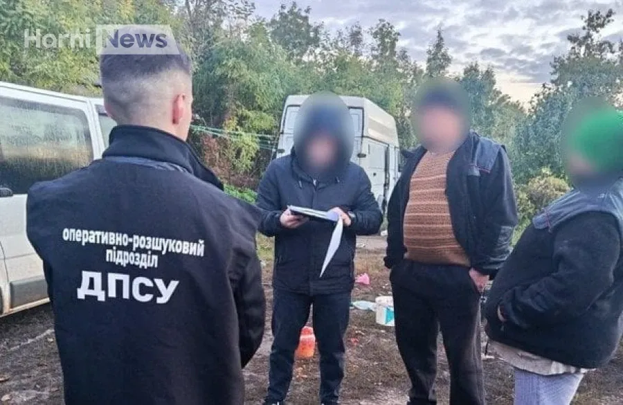 «Приватна переправа» на Дністрі: як працювала схема з участю посадовця Сокирян і 61-річного організатора