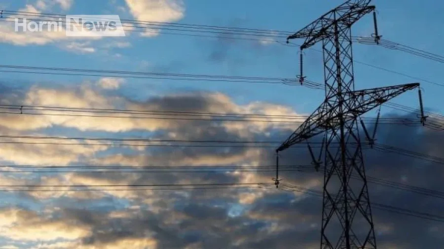 Енергосистема України під ударами: як обстріли розділили країну на три зони електропостачання