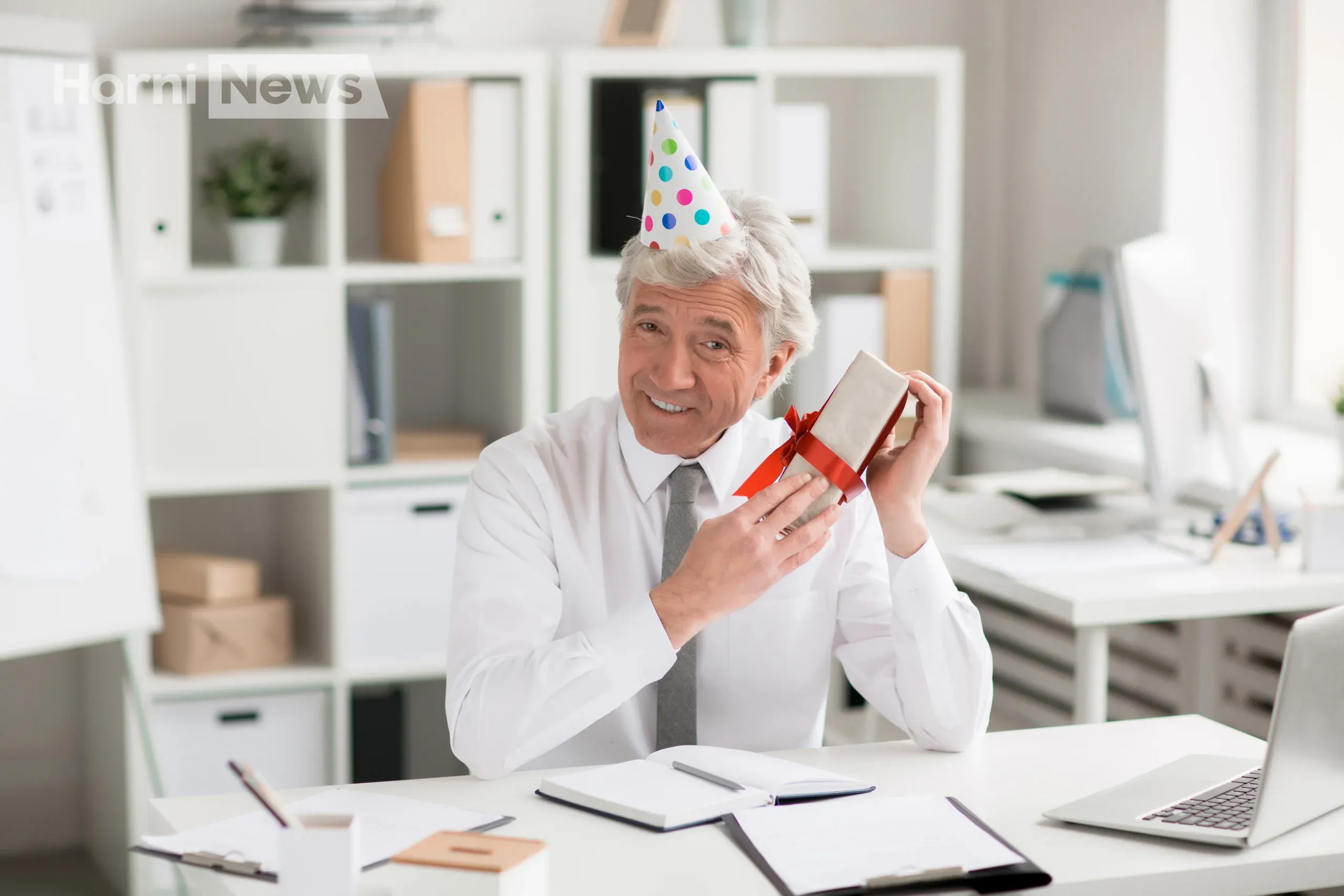 Привітання з Днем народження начальника