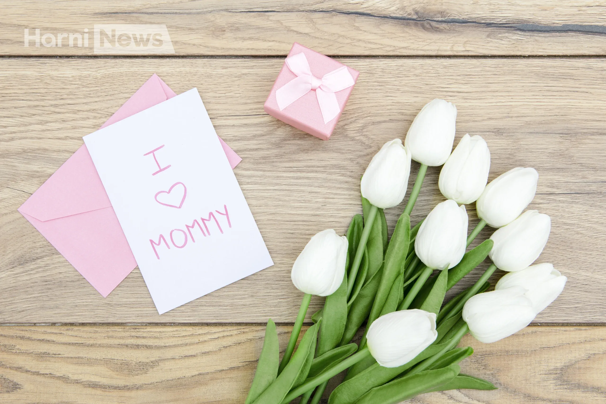  Вітання з днем народження мамі у віршах